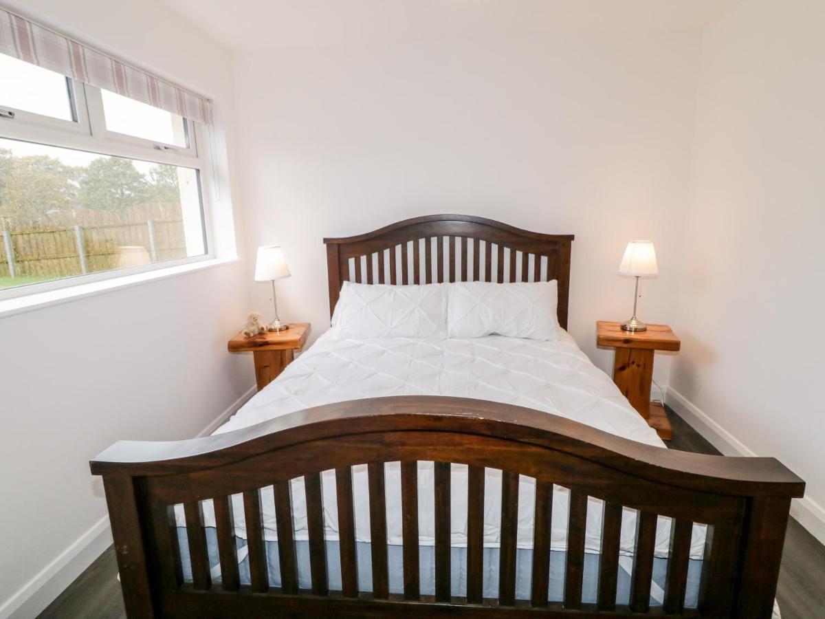 19A Lismenary Road Villa Ballyclare Eksteriør billede